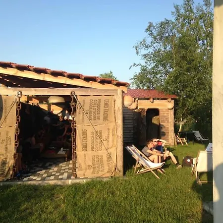 House Hostelli بيت ضيافة *