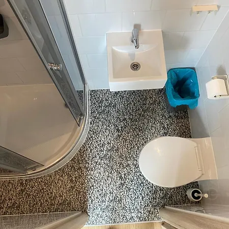 House 3*